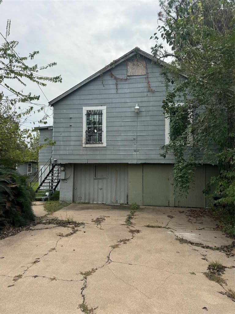 3612 Crane St — photo 1