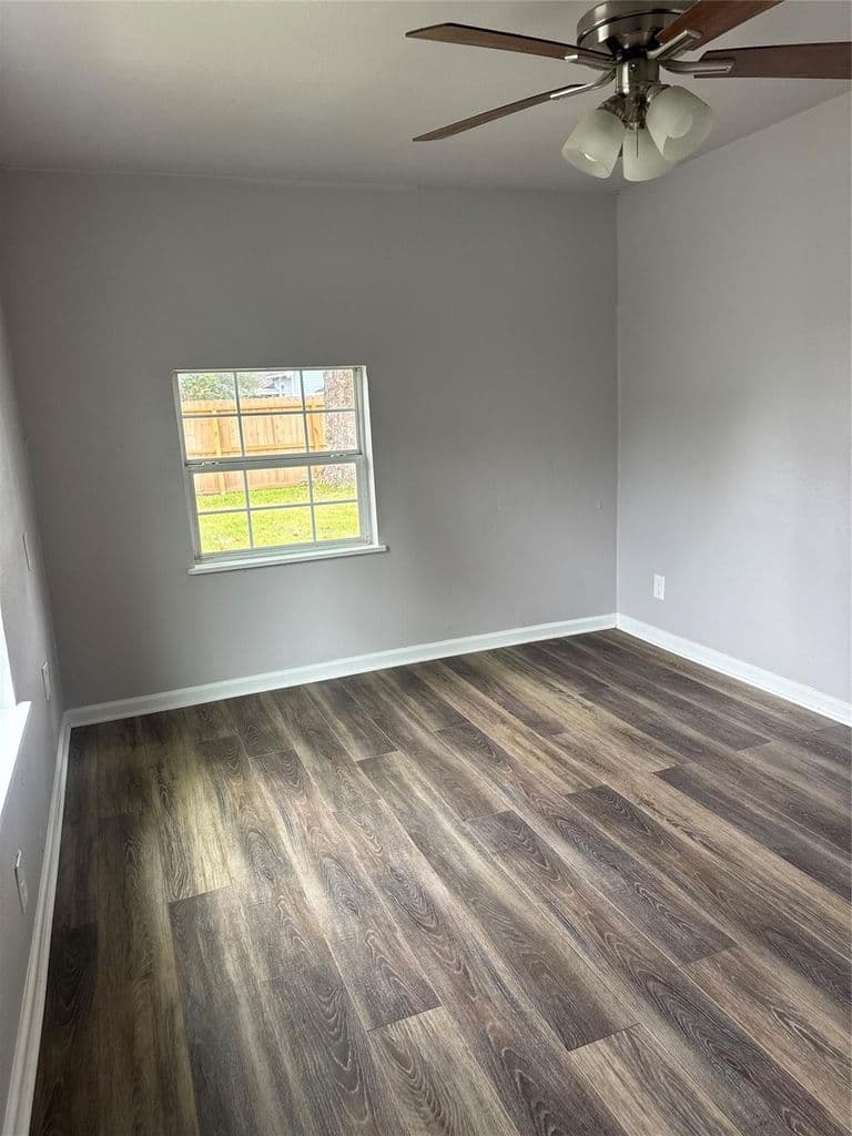 4412 Denmark St — photo 7