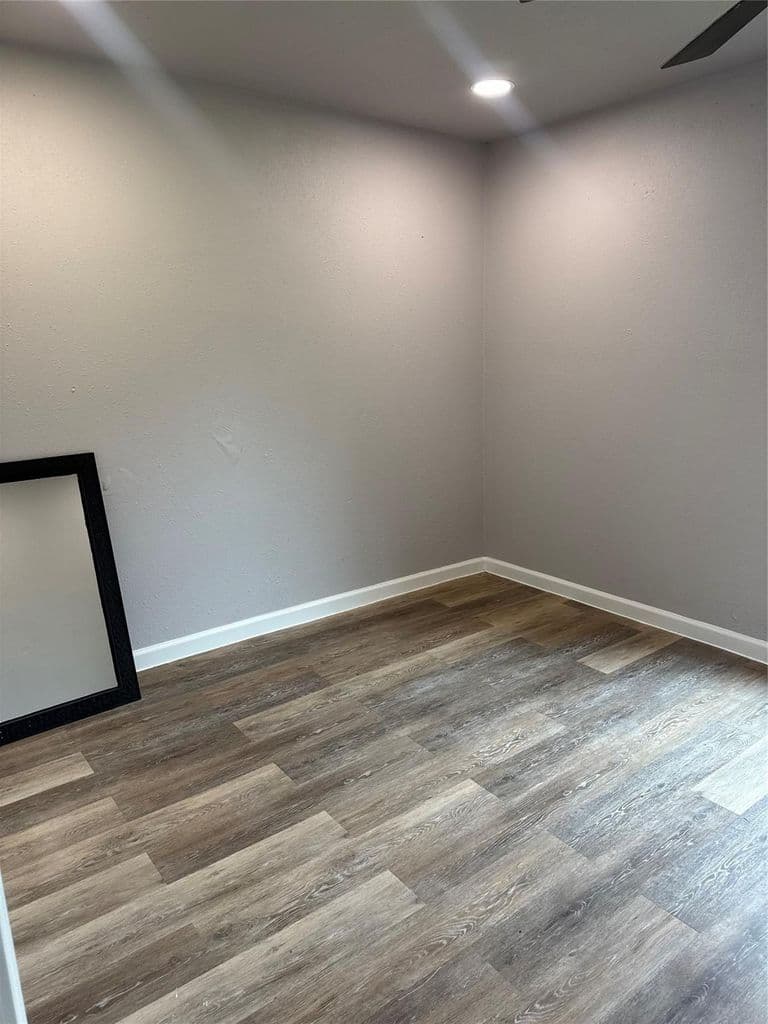 4412 Denmark St — photo 8