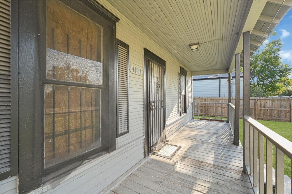 4013 King St — photo 3